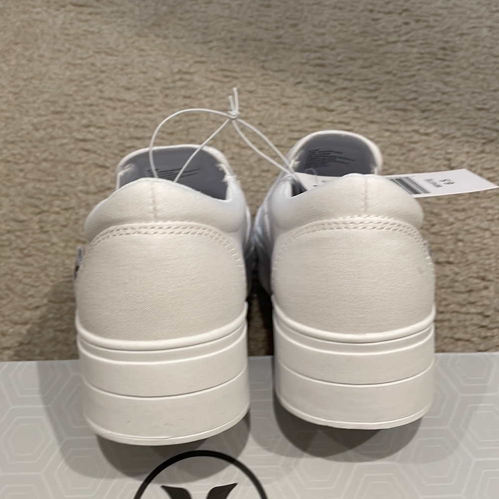 Hurley Ladies' Platform white canvas Slip-on Shoe brand new with box - Picture 5 of 6